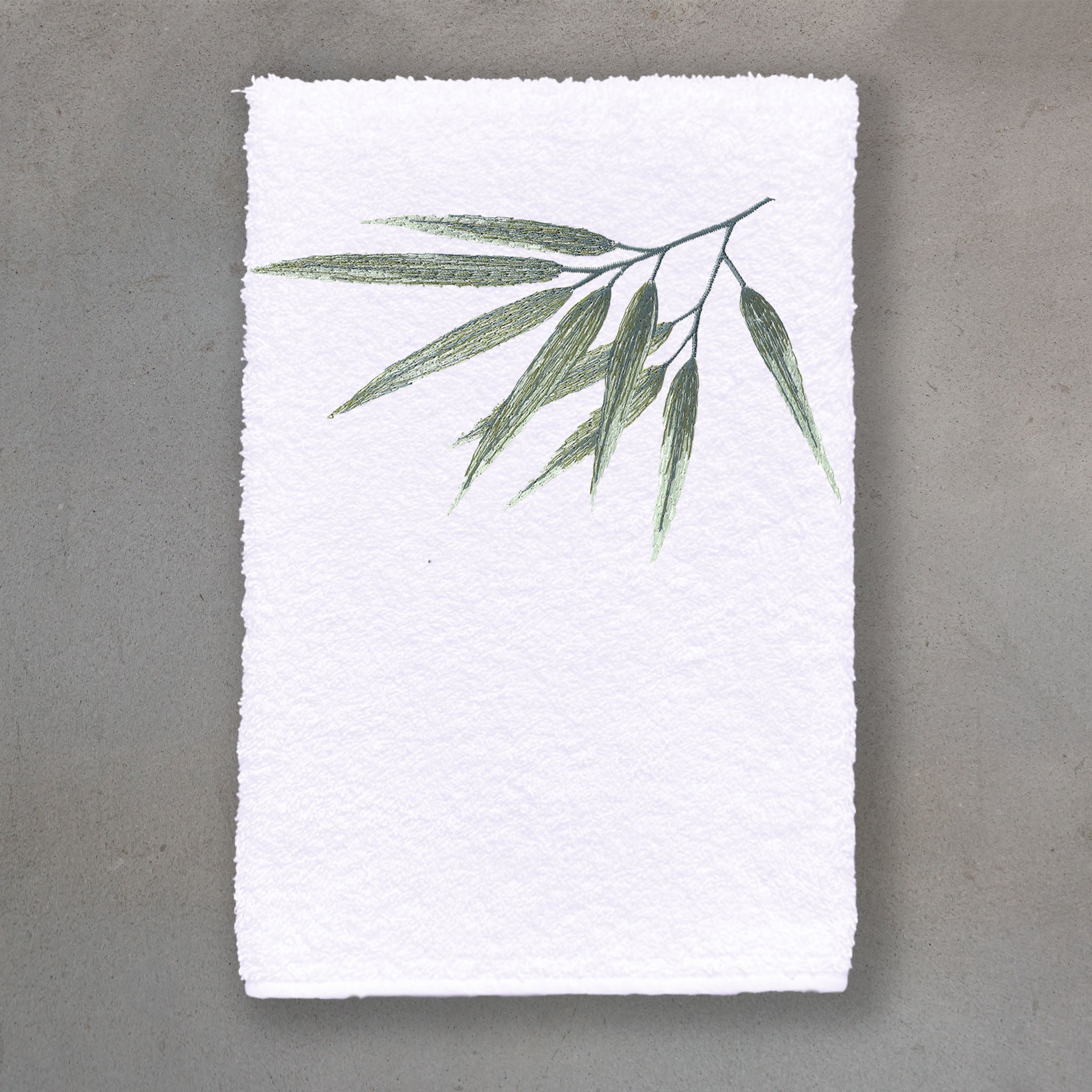 Bamboo Green | White Roma