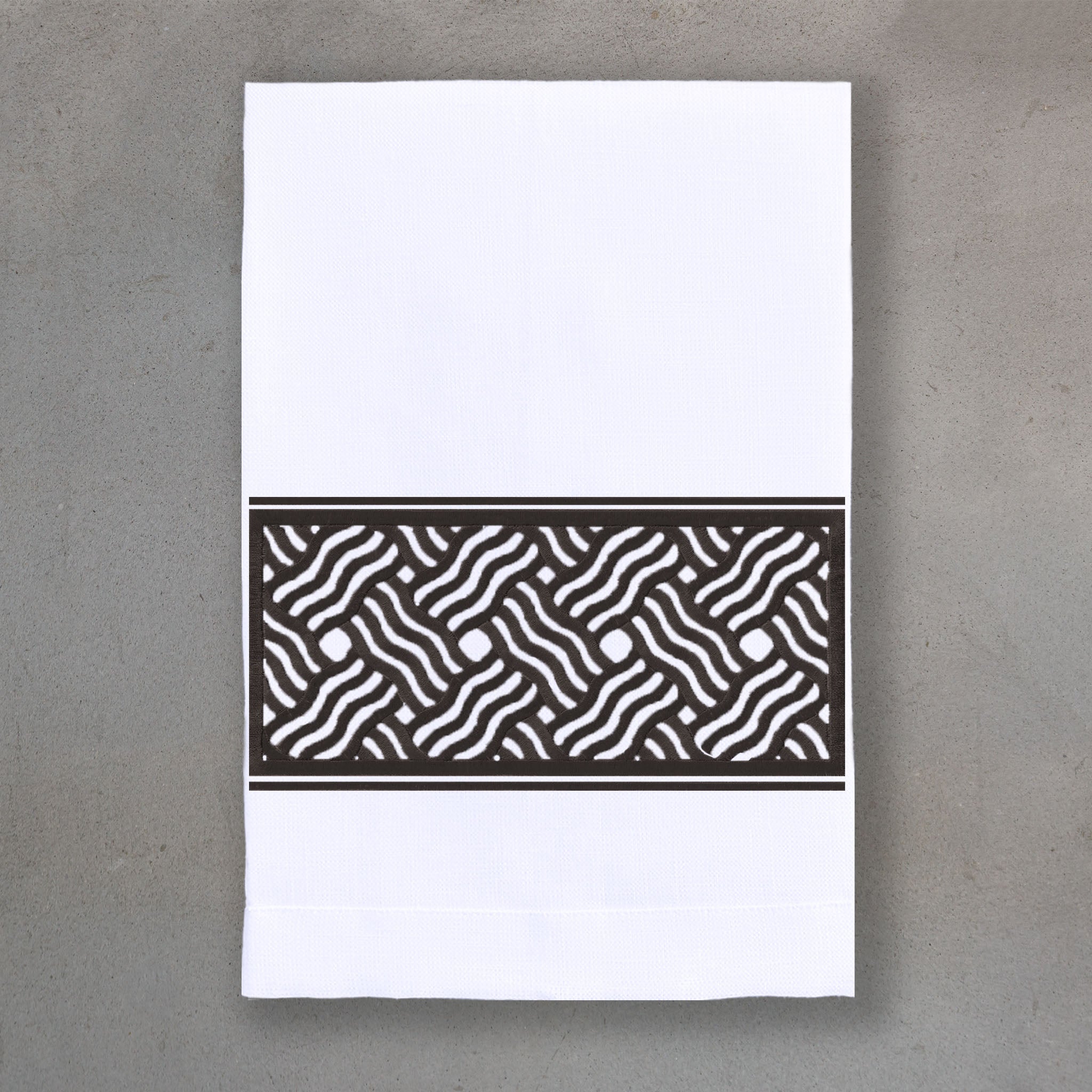 Fret Black | White Linen