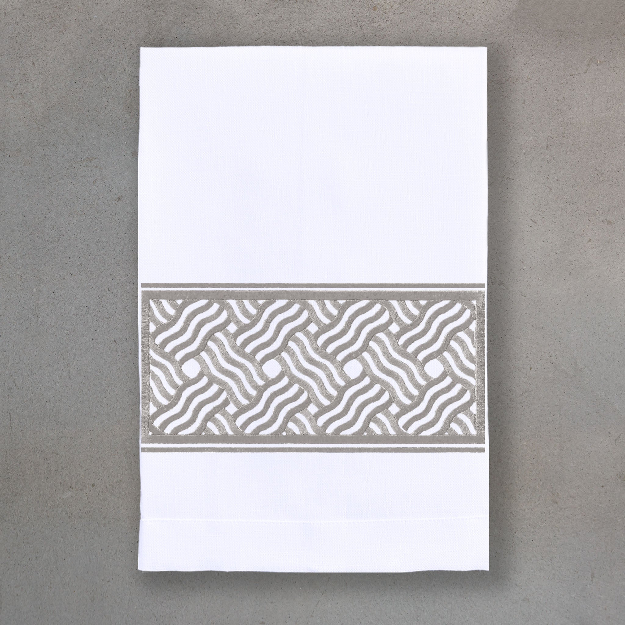 Fret Silver | White Linen