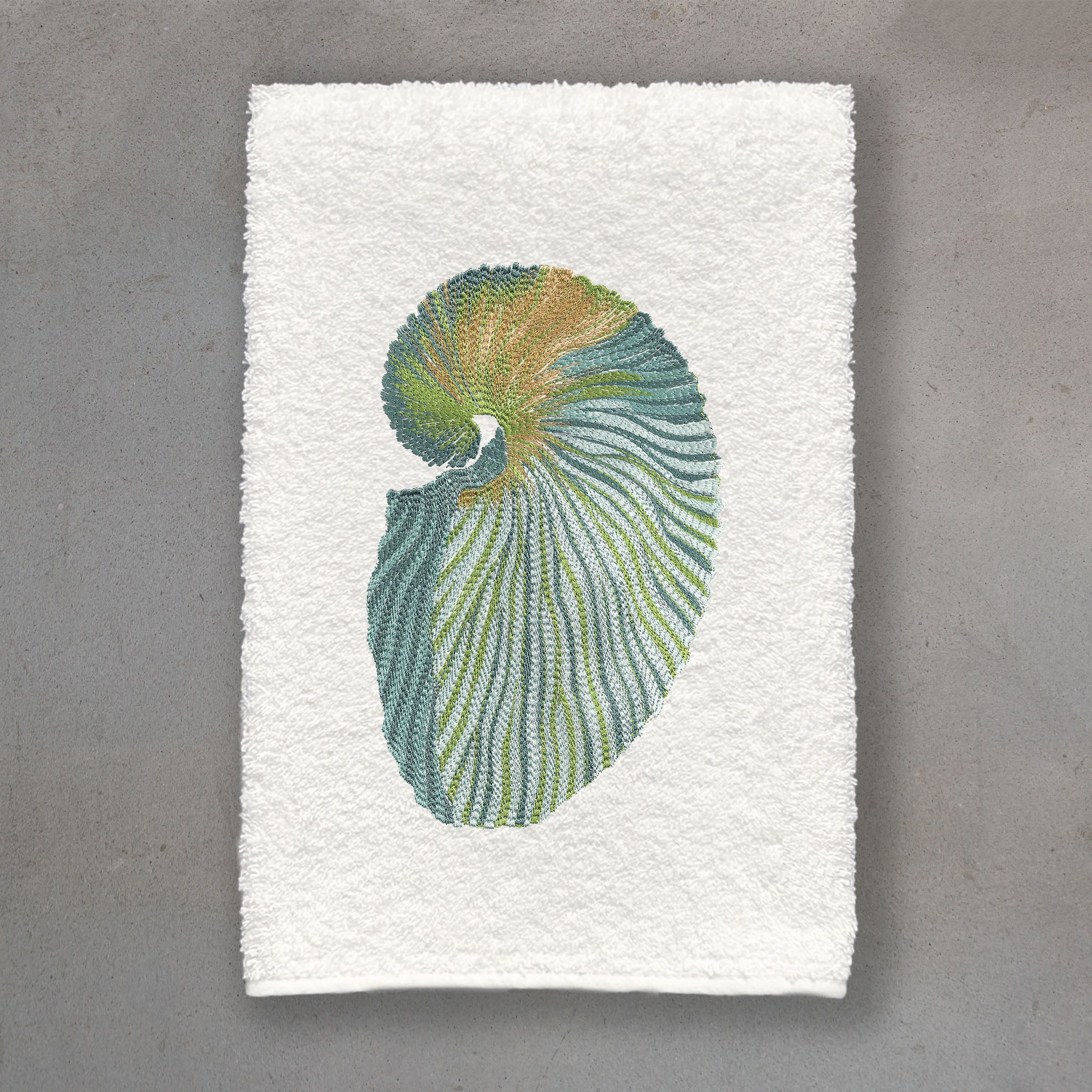Jewel Nautilus Green | Ivory Roma