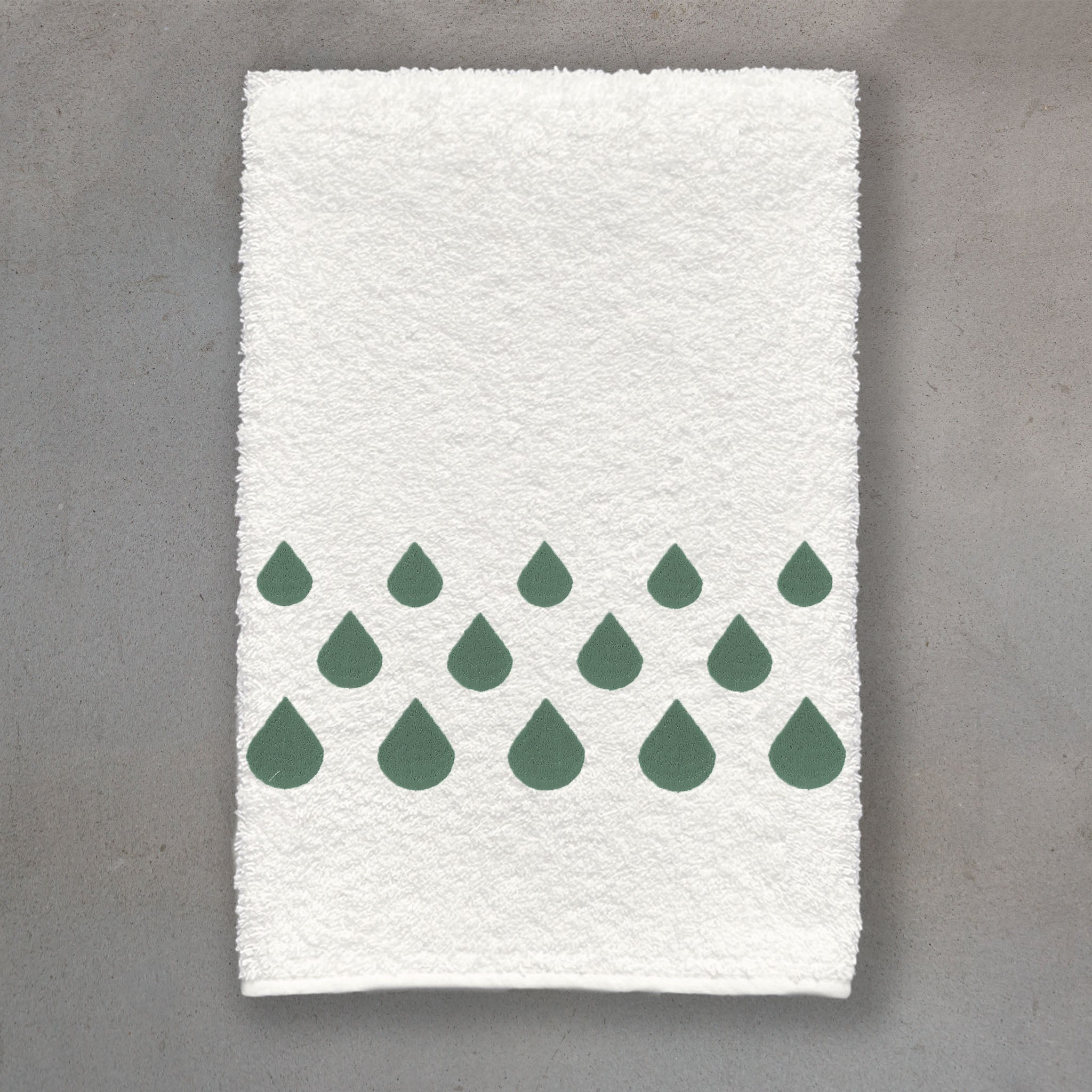 Teardrops Vine | Ivory Roma
