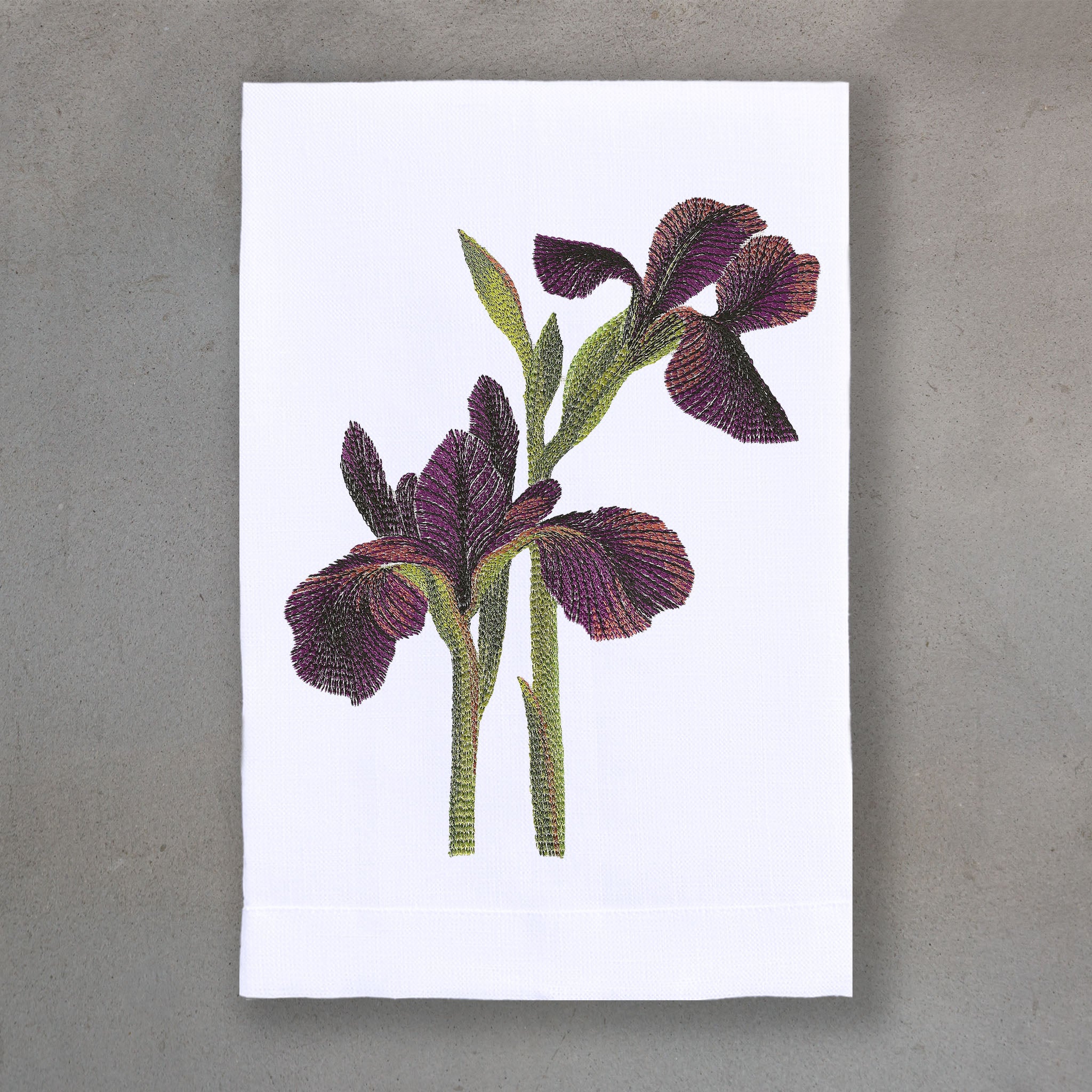 Iris Black | White Linen