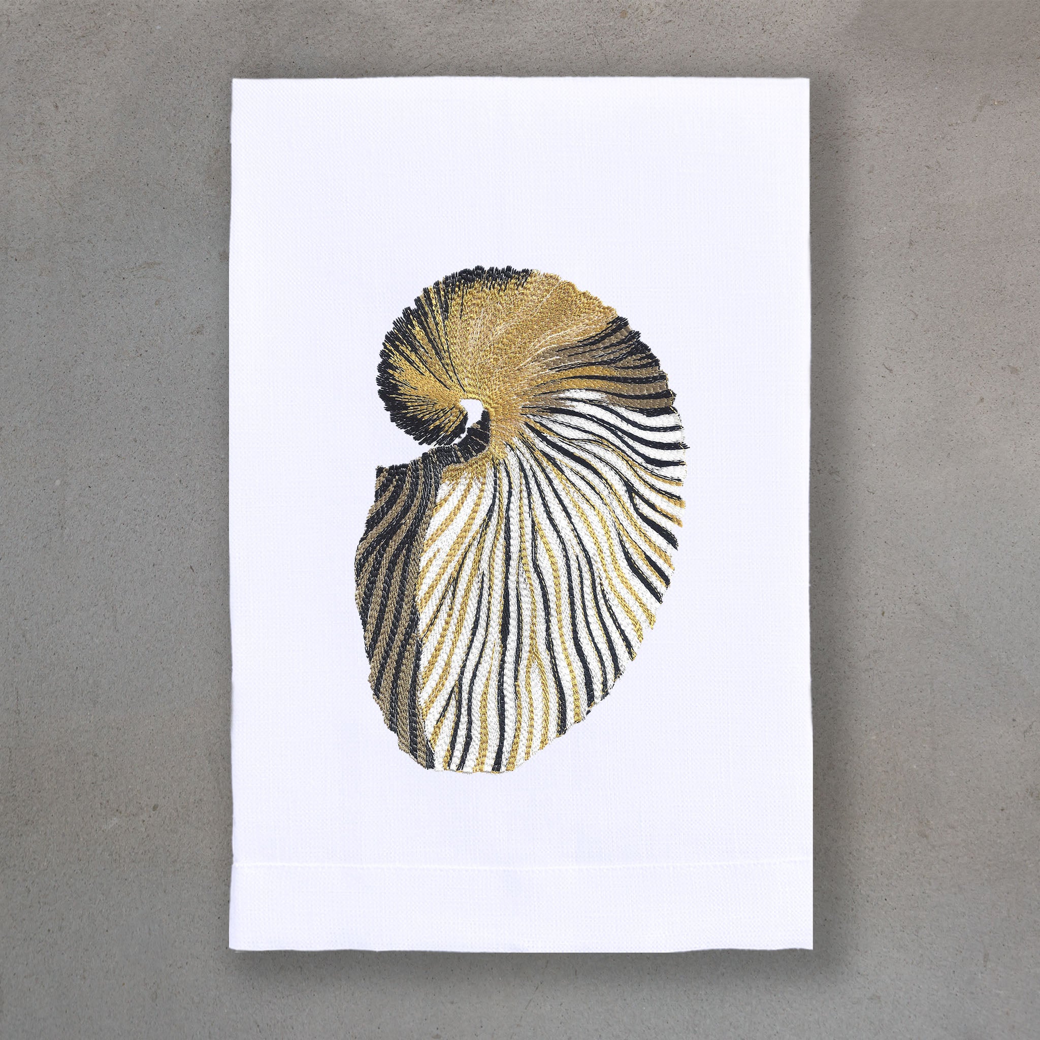 Jewel Nautilus Gold | White Linen