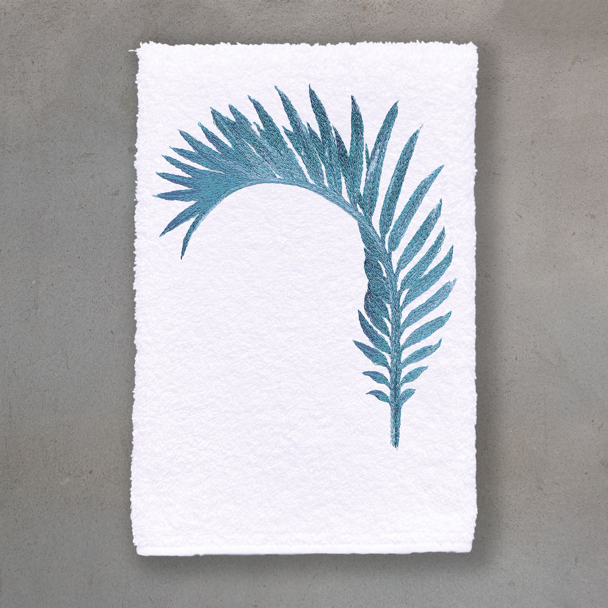 Martinique Blue | White Roma
