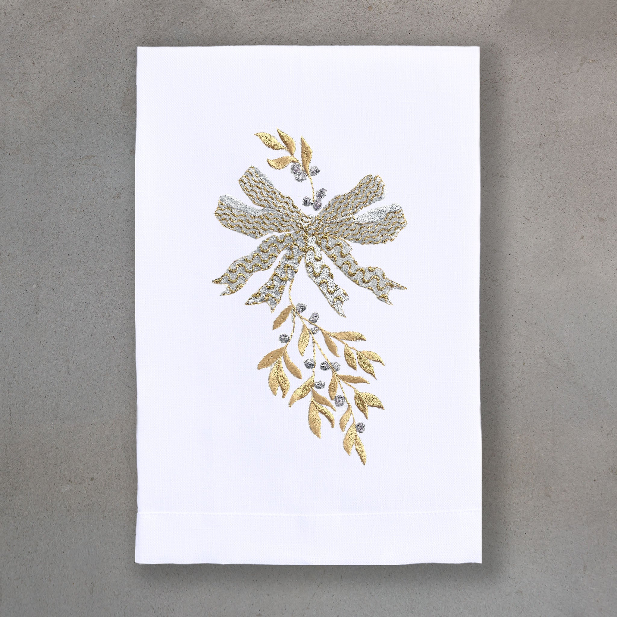 Mistletoe Silver | White Linen