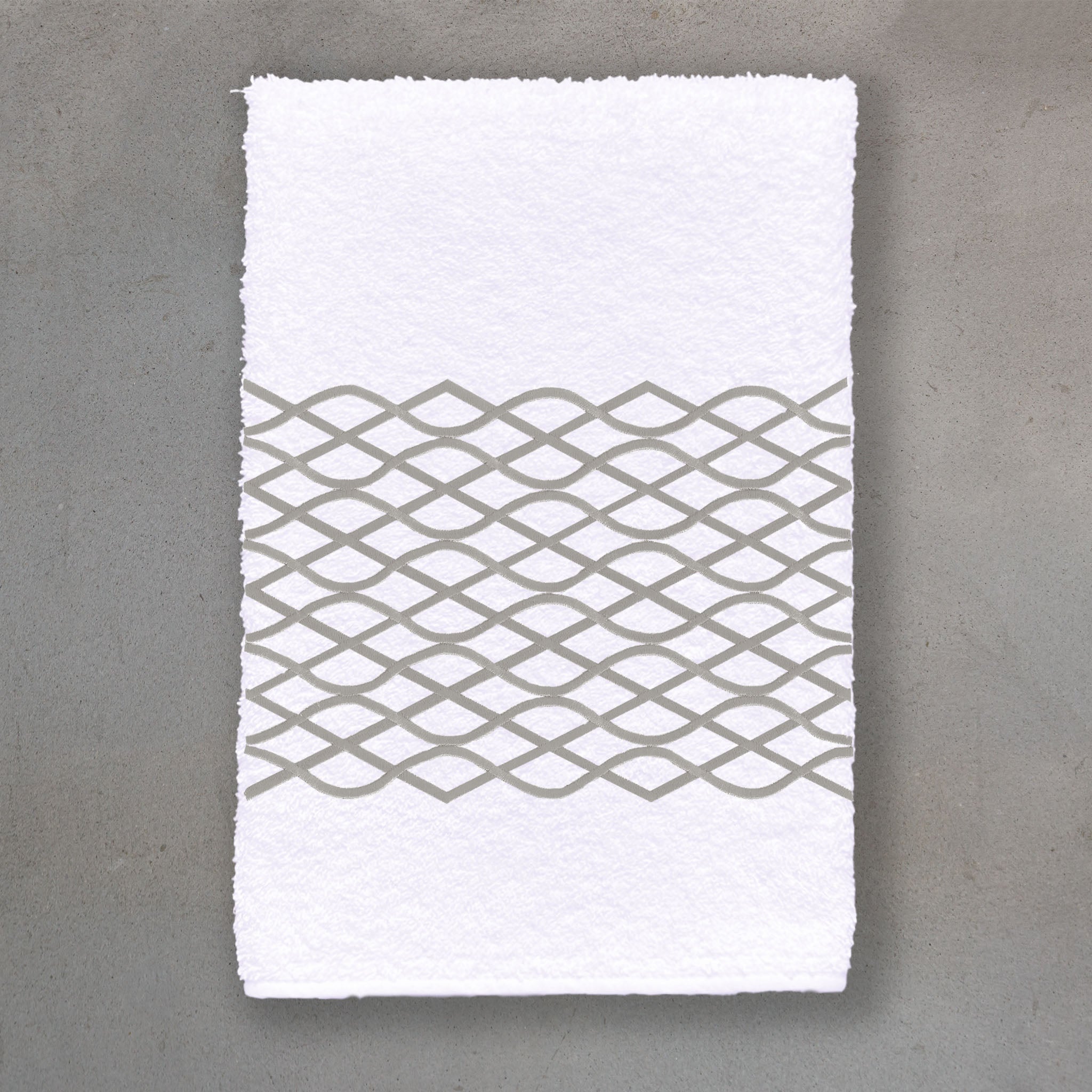 Palisades Silver | White Roma