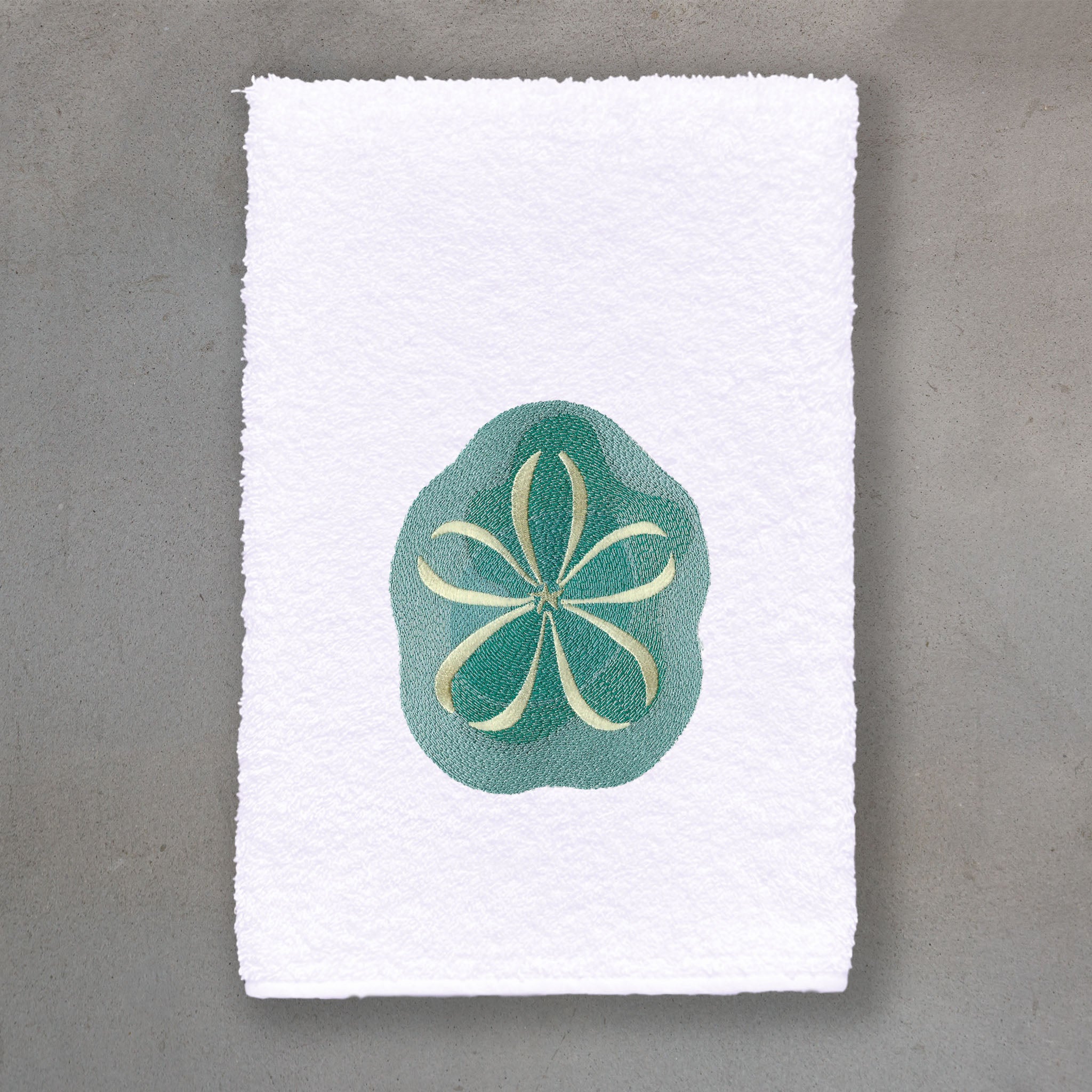Sand Dollar Green | White Roma