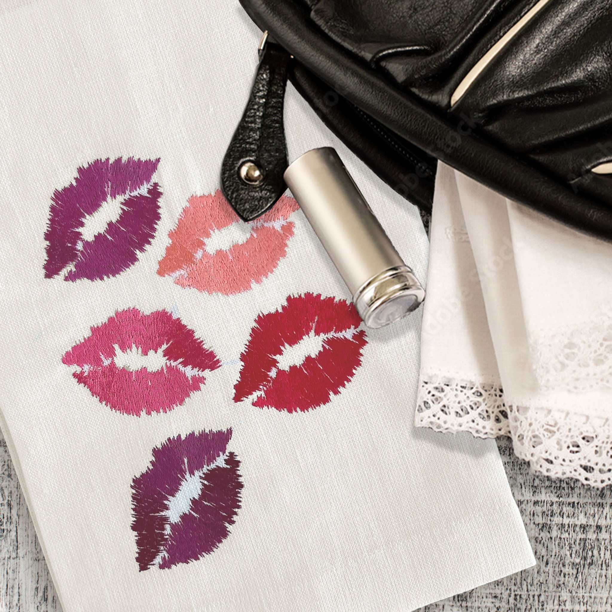 Smooch & Kiss
